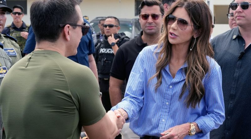 EEUU y Ecuador luchan «codo a codo» contra el narcotráfico EEUU y Ecuador luchan «codo a codo» contra el narcotráfico