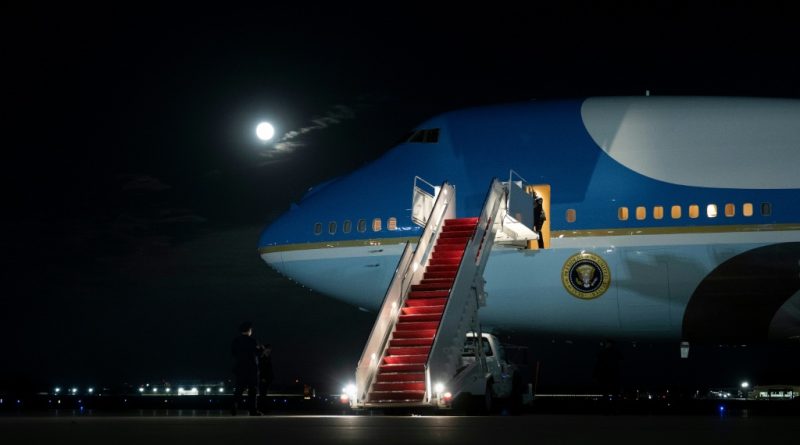 Varias personas enferman tras abrir un paquete «sospechoso» en una base Varias personas enferman tras abrir un paquete «sospechoso» en una base