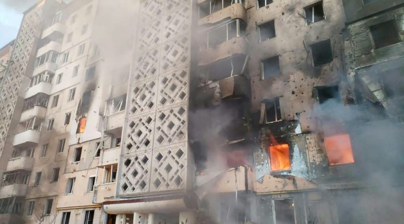 Un bombardeo ruso mata a 25 personas en Ucrania antes de los esfuerzos diplomáticos en Turquía