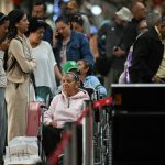 Venezuela da 48 horas a las aerolíneas para reanudar sus conexiones tras la cancelación de vuelos