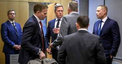 Estados Unidos y Rusia se reúnen en Abu Dabi para unos diálogos sobre Ucrania