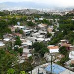 Sin salida a EEUU, los hondureños buscan sobrevivir a la pobreza y la violencia