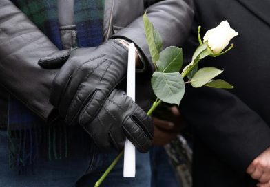 Tráfico y carreteras cerradas por el cortejo fúnebre del oficial de Washington D. C. atropellado por un coche Tráfico y carreteras cerradas por el cortejo fúnebre del oficial de Washington D. C. atropellado por un coche