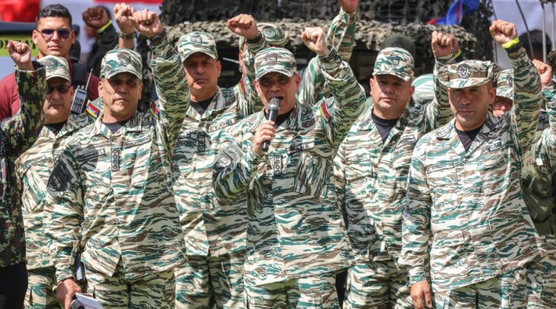 Venezuela recluta a 5.600 soldados más ante las «amenazas» de EEUU Venezuela recluta a 5.600 soldados más ante las «amenazas» de EEUU