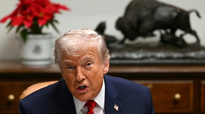 Trump quiere que CNN tenga nuevos dueños con la venta de Warner Bros Discovery Trump quiere que CNN tenga nuevos dueños con la venta de Warner Bros Discovery