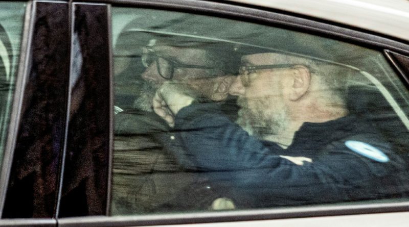 Condenan a cadena perpetua a un anestesista francés por envenenar a 30 pacientes Condenan a cadena perpetua a un anestesista francés por envenenar a 30 pacientes