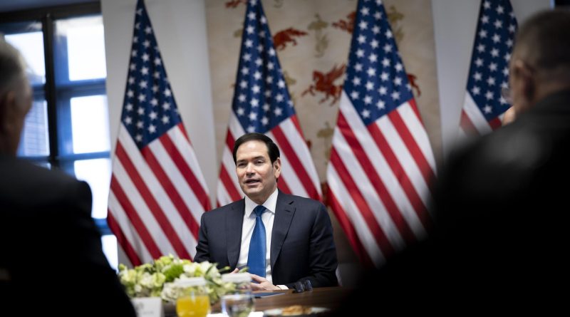 Rubio dice que «no es fácil» pactar con Irán porque está dirigido por clérigos «radicales»