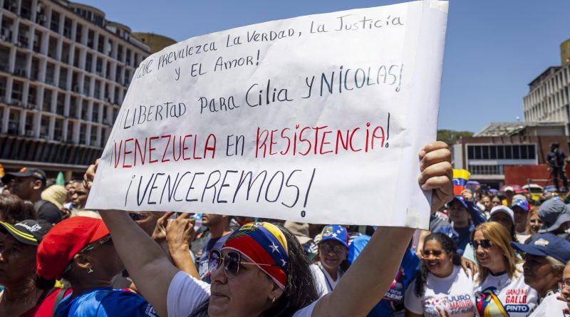 El chavismo marcha en Caracas para exigir el fin de las sanciones en medio de acercamiento con EE.UU.
