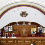 Parlamento aprueba ley para acelerar trámites de Venezuela en medio de intereses de EE.UU.