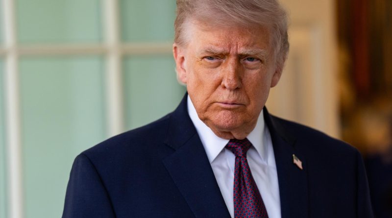 Trump critica de nuevo al papa: «¿Le pueden decir que Irán ha matado a 42.000 inocentes?»